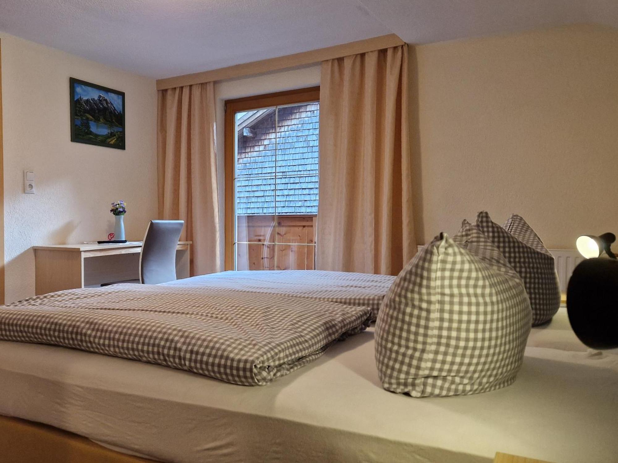 Pension Bergheim Tannheim Quarto foto