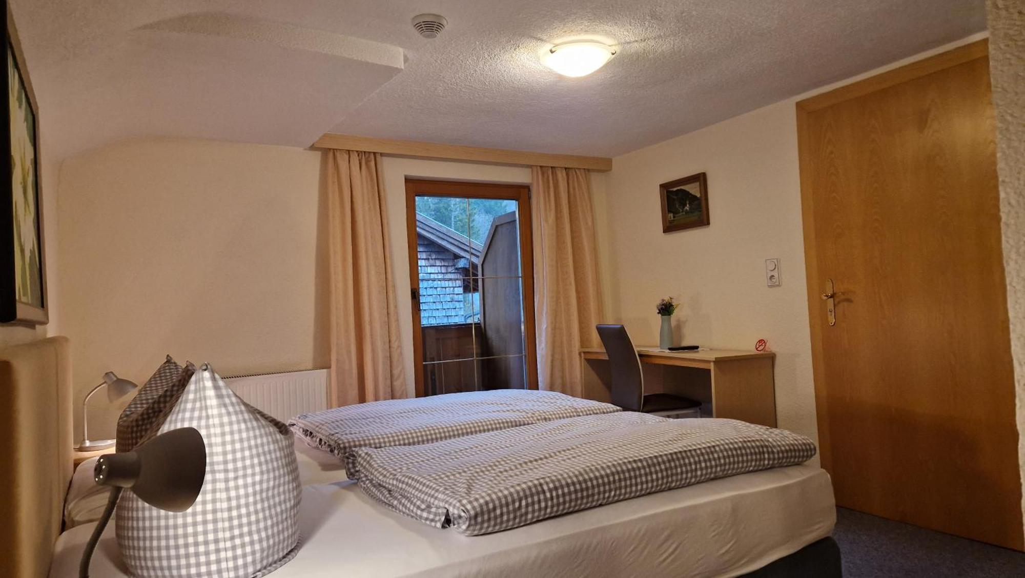 Pension Bergheim Tannheim Quarto foto